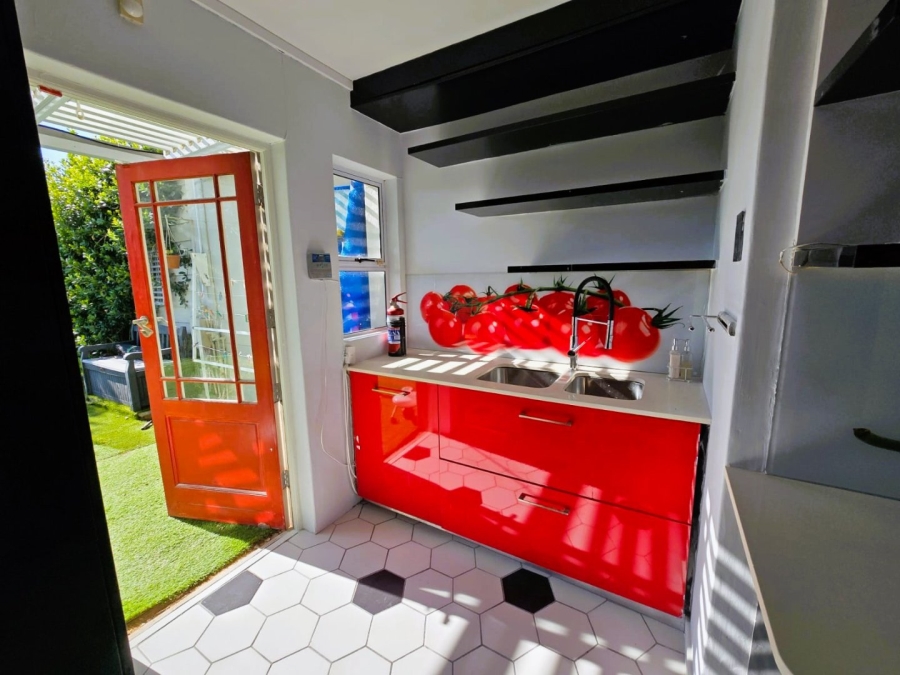 2 Bedroom Property for Sale in Wilderness Central Western Cape